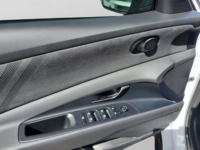 2026 Hyundai Elantra Base