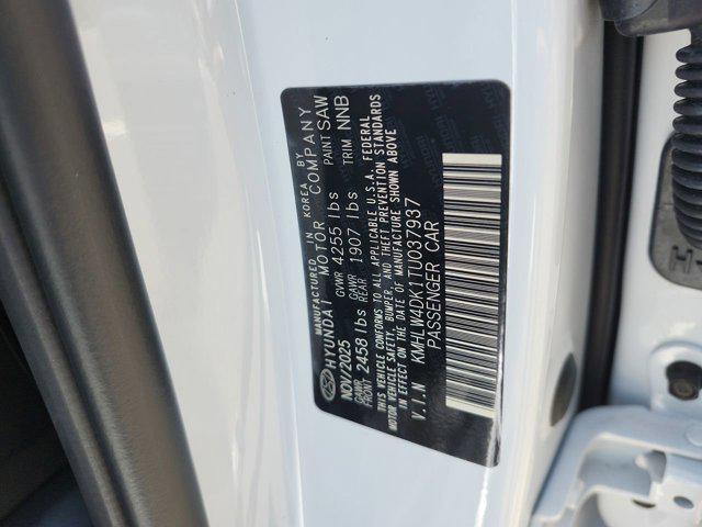 2026 Hyundai Elantra Base