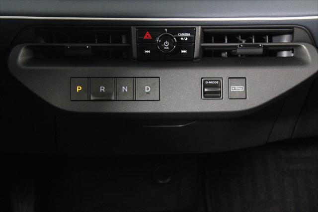 2026 Nissan LEAF PLATINUM+