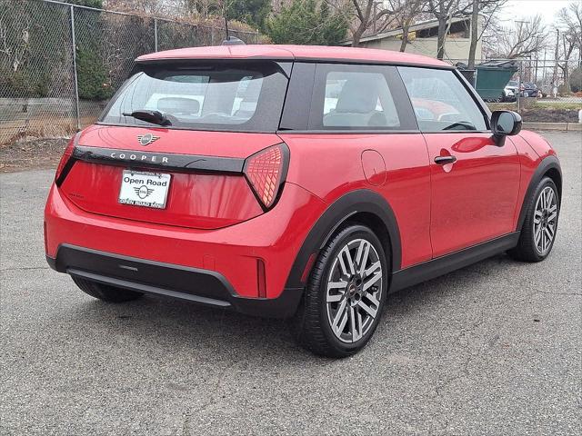 2025 MINI Hardtop Cooper