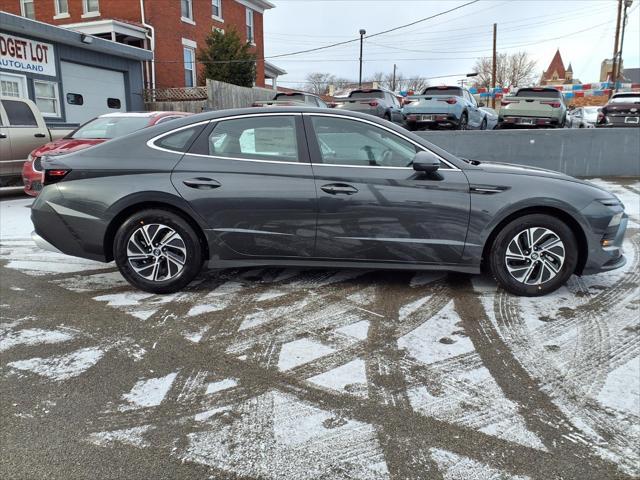2026 Hyundai Sonata Hybrid Blue