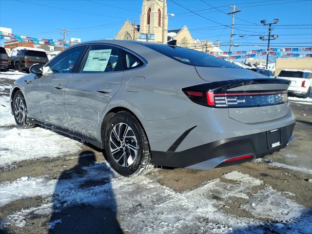 2026 Hyundai Sonata Hybrid Blue