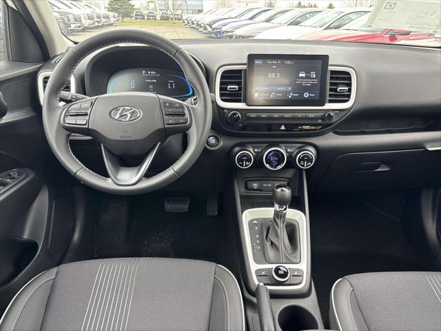 2026 Hyundai Venue SEL w/Two-Tone Roof