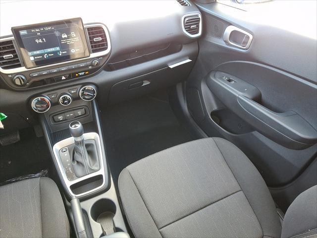 2026 Hyundai Venue SE