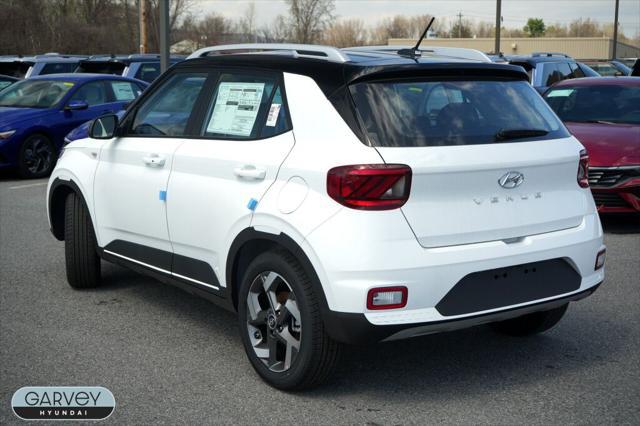 2026 Hyundai Venue SEL w/Two-Tone Roof