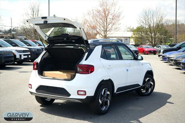 2026 Hyundai Venue SEL w/Two-Tone Roof