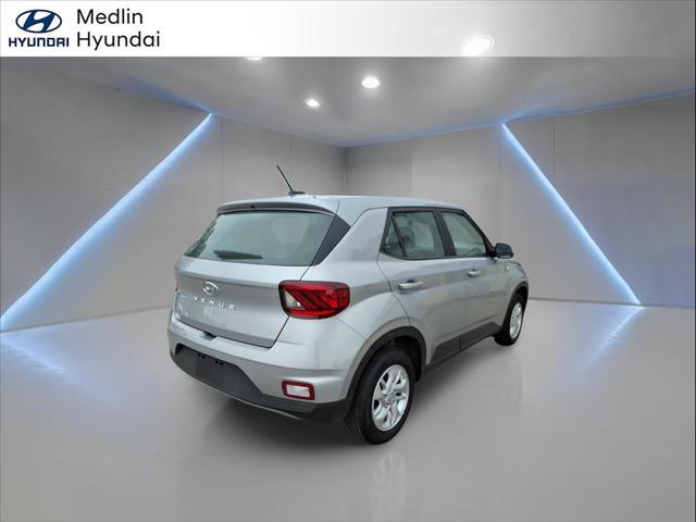 2025 Hyundai Venue SE