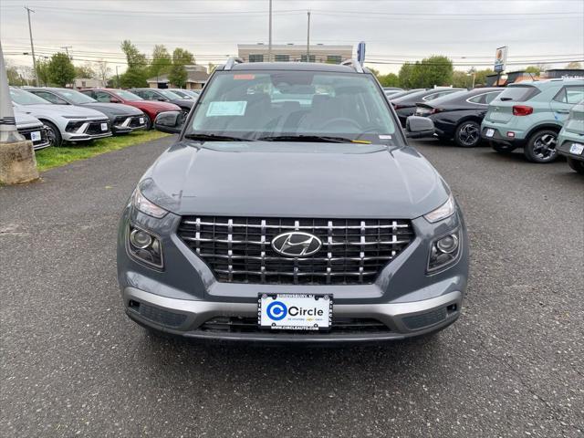 2026 Hyundai Venue SEL w/Two-Tone Roof