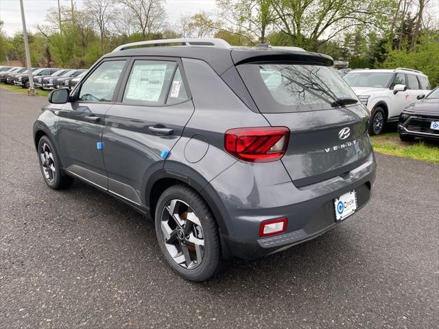 2026 Hyundai Venue SEL w/Two-Tone Roof