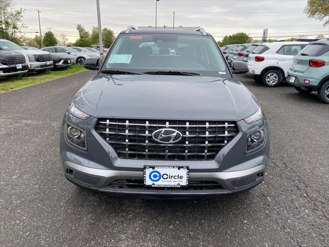 2026 Hyundai Venue SEL w/Two-Tone Roof