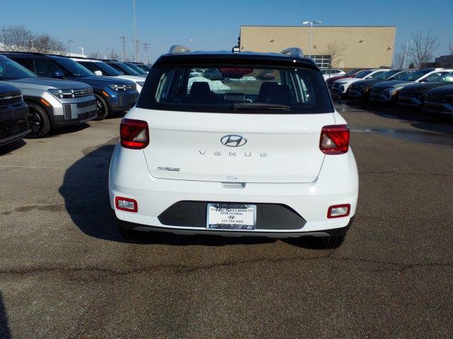 2026 Hyundai Venue SEL w/Two-Tone Roof