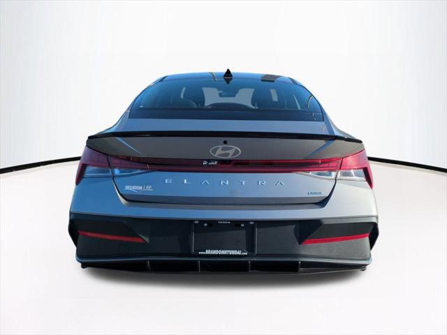 2026 Hyundai Elantra Hybrid SEL Sport
