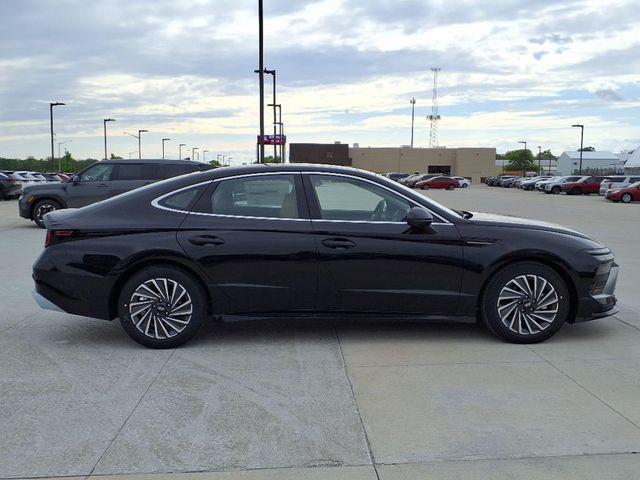 2025 Hyundai Sonata Hybrid Limited