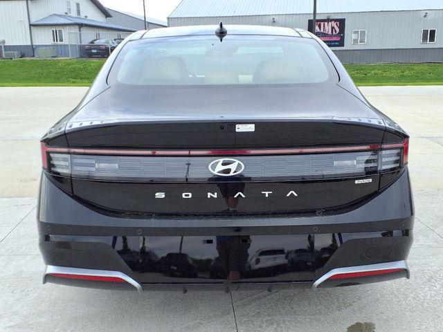 2025 Hyundai Sonata Hybrid Limited