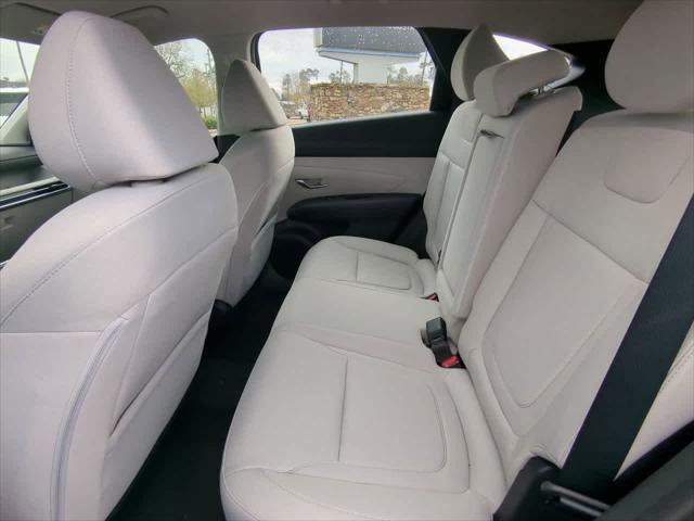 2026 Hyundai Tucson Hybrid Blue SE