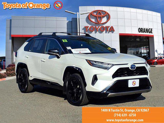 2022 Toyota RAV4 XSE's photo