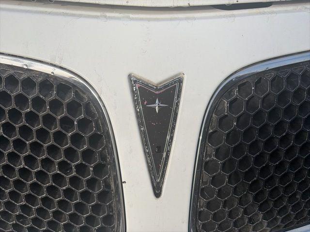 2007 Pontiac Vibe Base