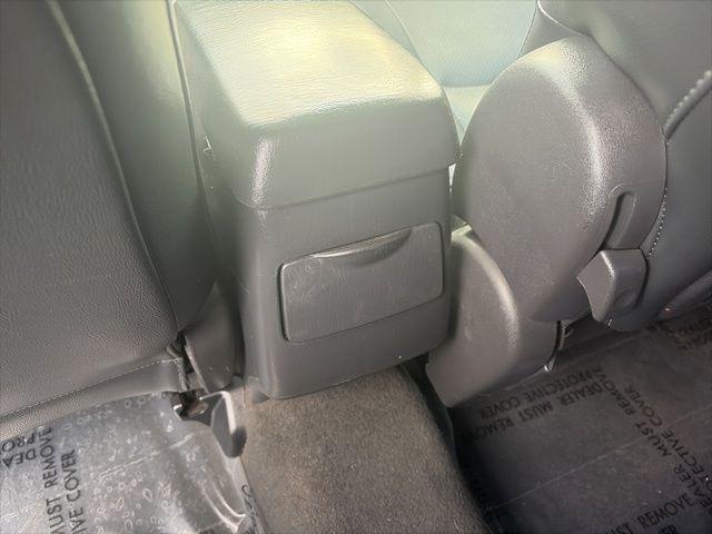 2007 Pontiac Vibe Base