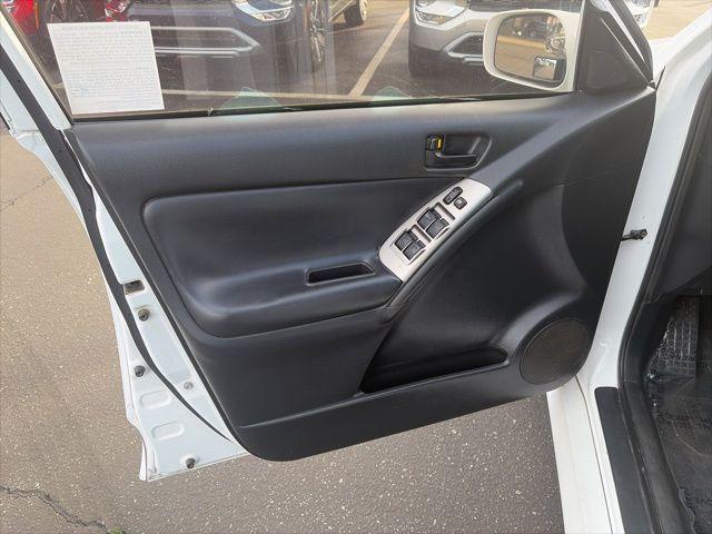 2007 Pontiac Vibe Base