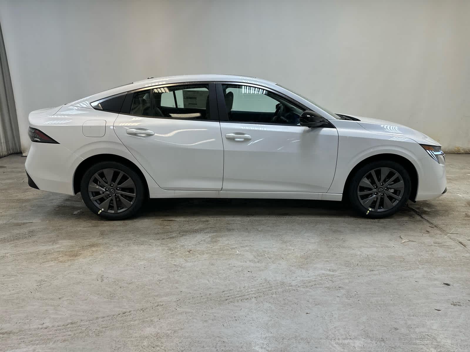 2026 Nissan Sentra SL - Photo 9