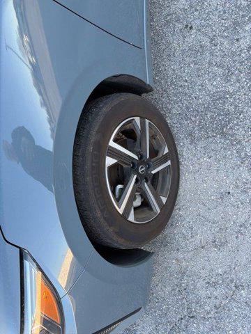 2024 Nissan Sentra SV Xtronic CVT