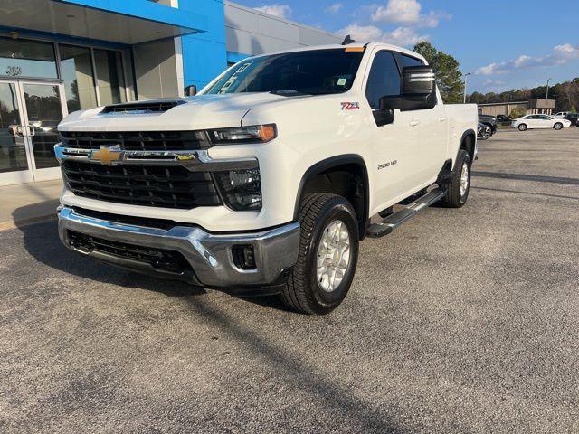 2024 Chevrolet Silverado 2500HD 4WD Crew Cab Standard Bed LT