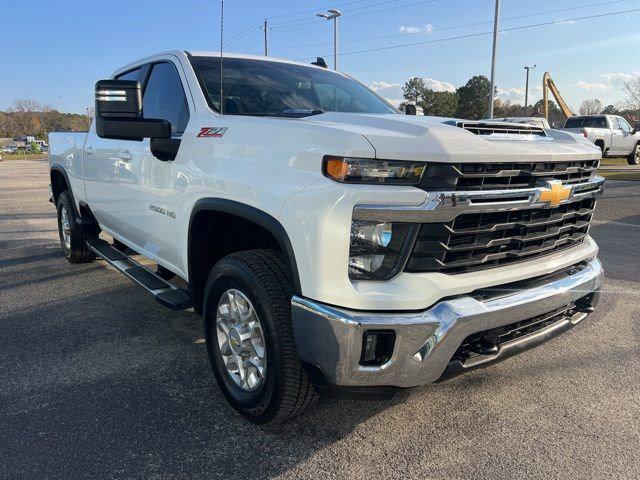 2024 Chevrolet Silverado 2500HD 4WD Crew Cab Standard Bed LT