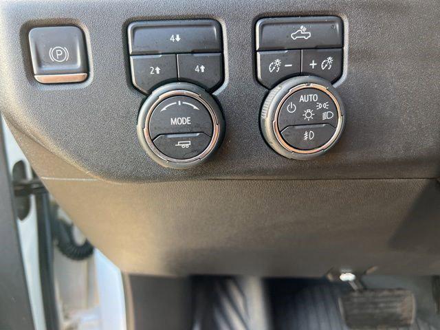 2024 Chevrolet Silverado 2500HD 4WD Crew Cab Standard Bed LT