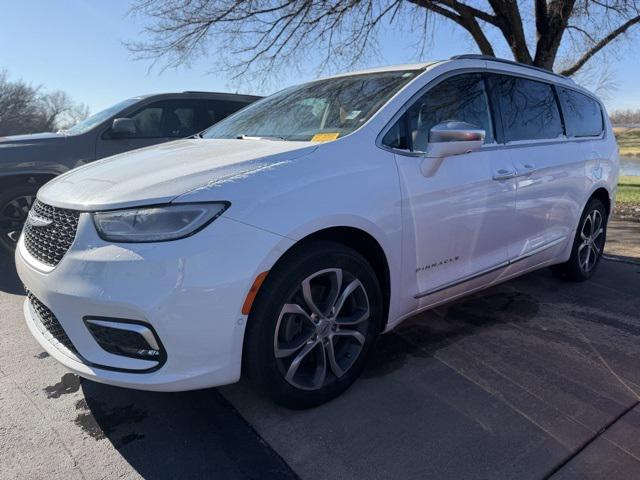 2022 Chrysler Pacifica Pinnacle AWD