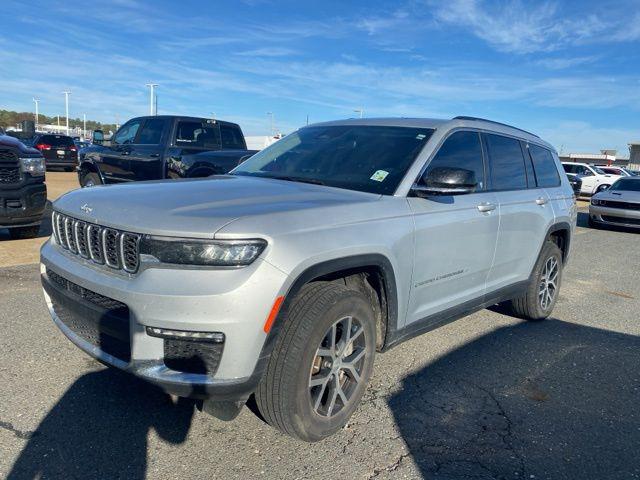 2023 Jeep Grand Cherokee L Limited 4x2 2023 Jeep Grand Cherokee L Limited 4x2
