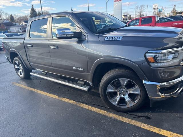 2019 RAM 1500 Laramie Crew Cab 4x4 57 Box 2019 RAM 1500 Laramie Crew Cab 4x4 57 Box