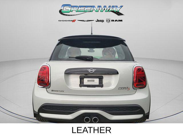 2022 Mini Hardtop Cooper S 2022 Mini Hardtop Cooper S