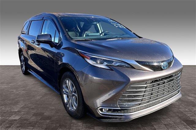 2023 Toyota Sienna Platinum 2023 Toyota Sienna Platinum