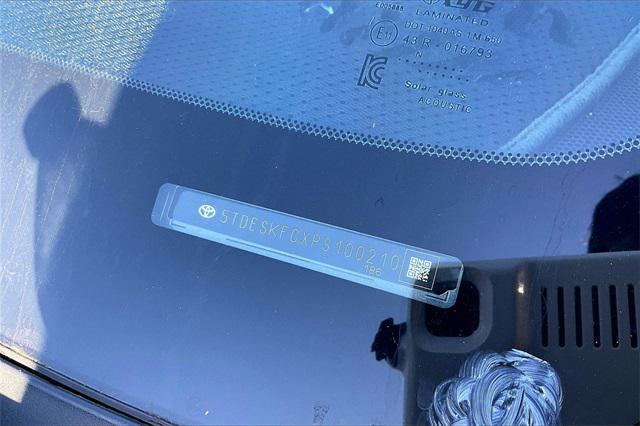 2023 Toyota Sienna Platinum 2023 Toyota Sienna Platinum