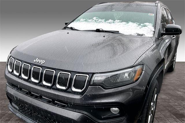 2022 Jeep Compass Latitude FWD