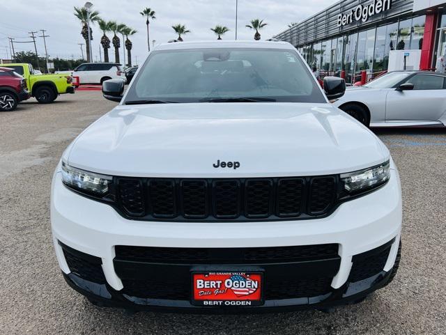 2021 Jeep Grand Cherokee L Altitude 4x4 2021 Jeep Grand Cherokee L Altitude 4x4