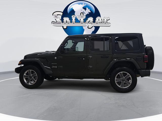 2022 Jeep Wrangler Unlimited Sahara 4x4