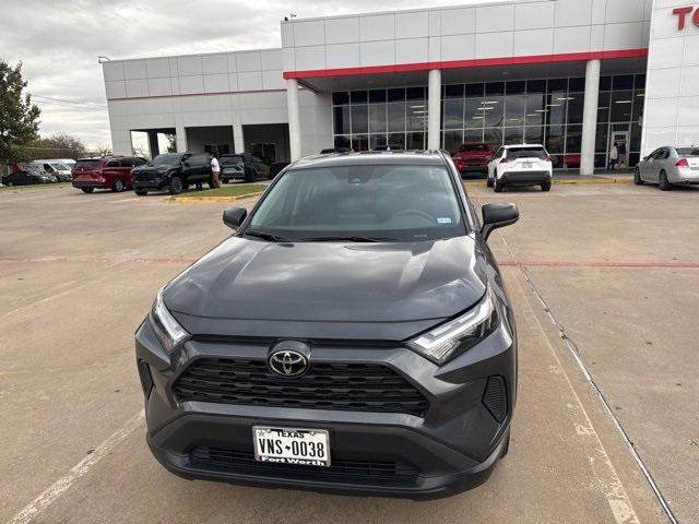 2024 Toyota RAV4 LE 2024 Toyota RAV4 LE