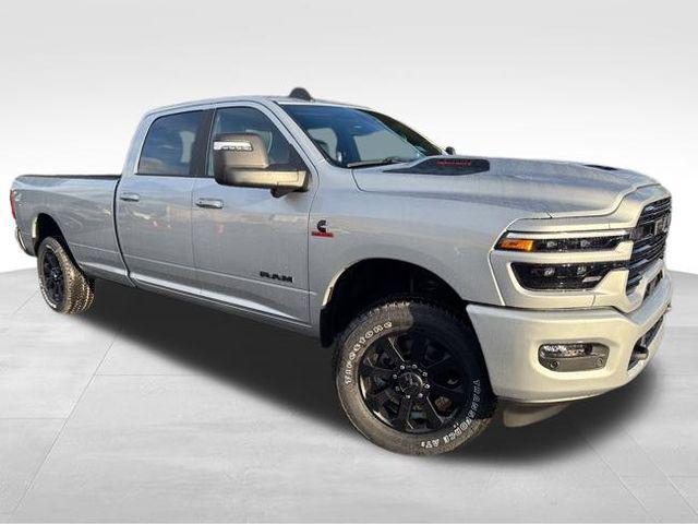 2026 RAM Ram 3500 RAM 3500 LARAMIE CREW CAB 4X4 8 BOX