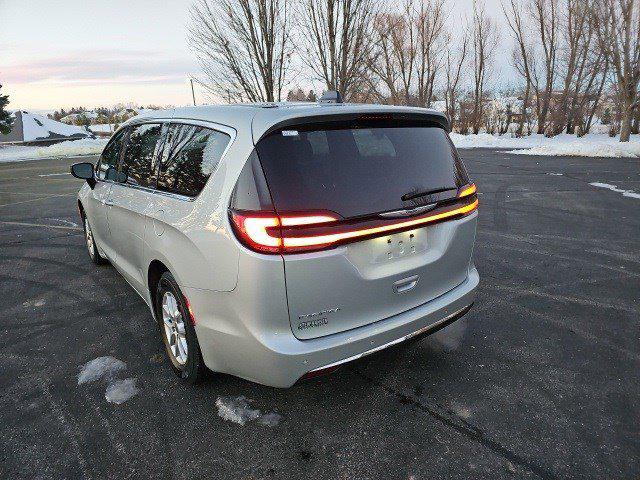 2024 Chrysler Pacifica Touring L 2024 Chrysler Pacifica Touring L