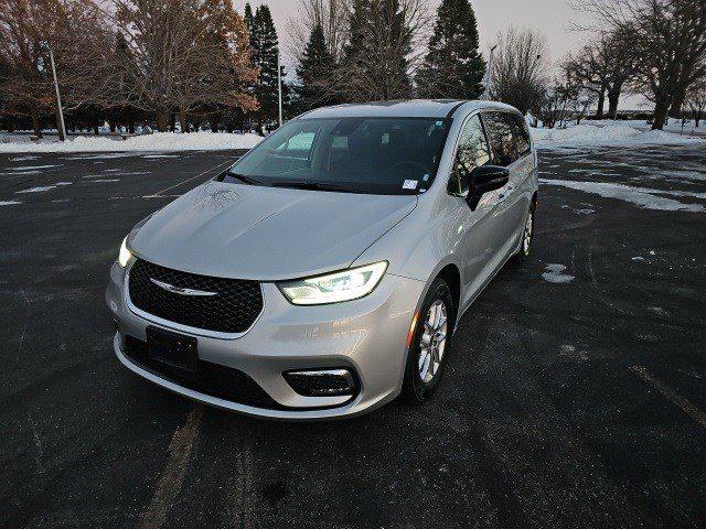 2024 Chrysler Pacifica Touring L 2024 Chrysler Pacifica Touring L