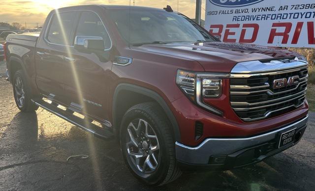 2023 GMC Sierra 1500 4WD Crew Cab Short Box SLT