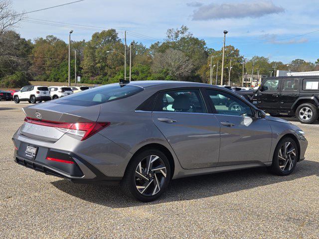 2025 Hyundai Elantra Hybrid Limited