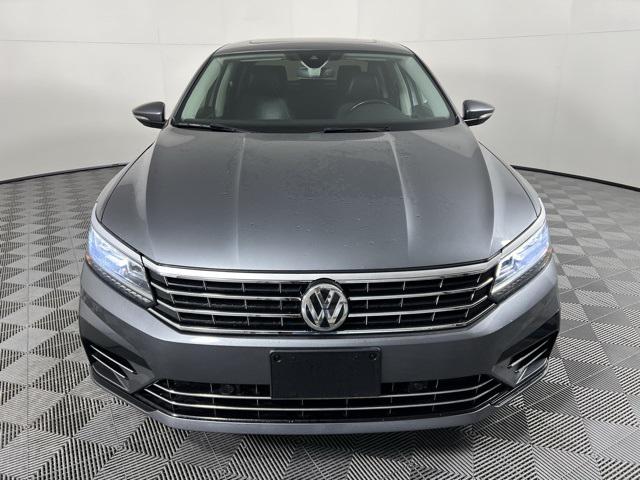 2019 Volkswagen Passat 2.0T SE R-Line 2019 Volkswagen Passat 2.0T SE R-Line