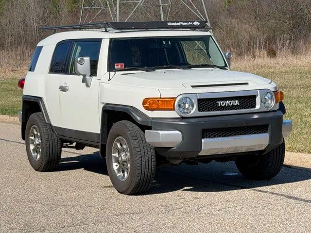 2012 Toyota FJ Cruiser Base for sale in Burton, MI