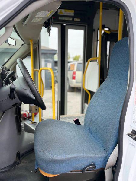 2014 Ford E-450 Cutaway Base