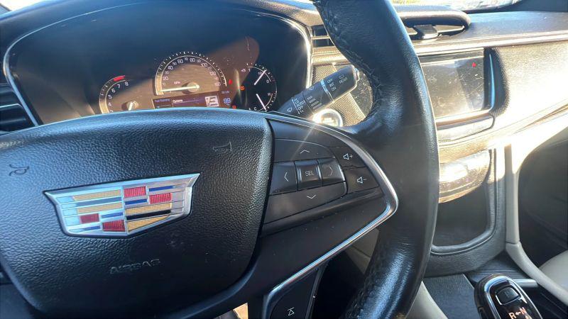 2019 Cadillac XT5 Standard