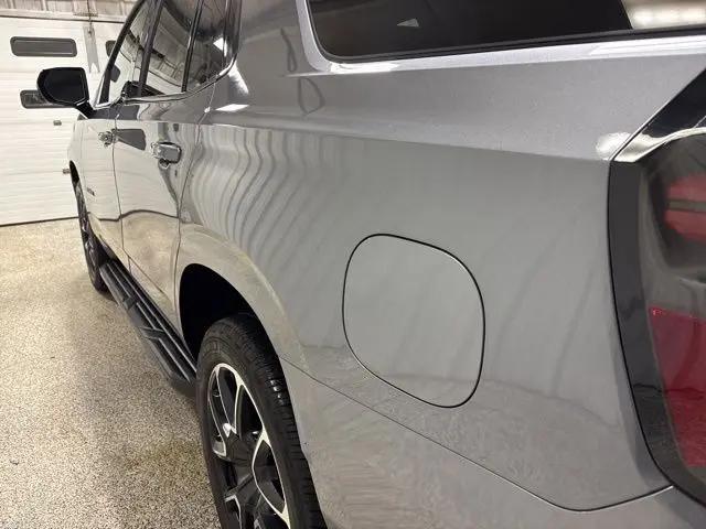 2022 Chevrolet Tahoe 4WD RST