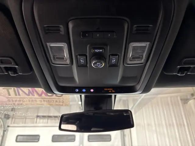 2022 Chevrolet Tahoe 4WD RST
