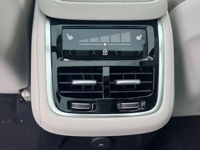 2026 Volvo XC90 Plug-In Hybrid Ultra, T8 AWD, Electric/Gasoline, Bright, 7 Seats